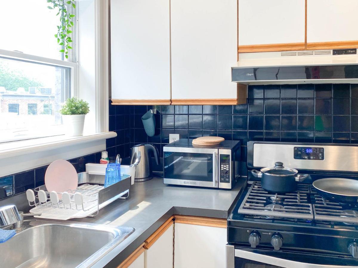Charming 2nd Fl Retreat, Heart Of Capitol Hill Apartment